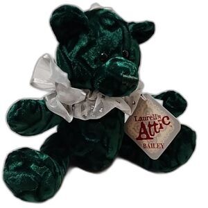 Laurell's Attic Bailey Green Bear